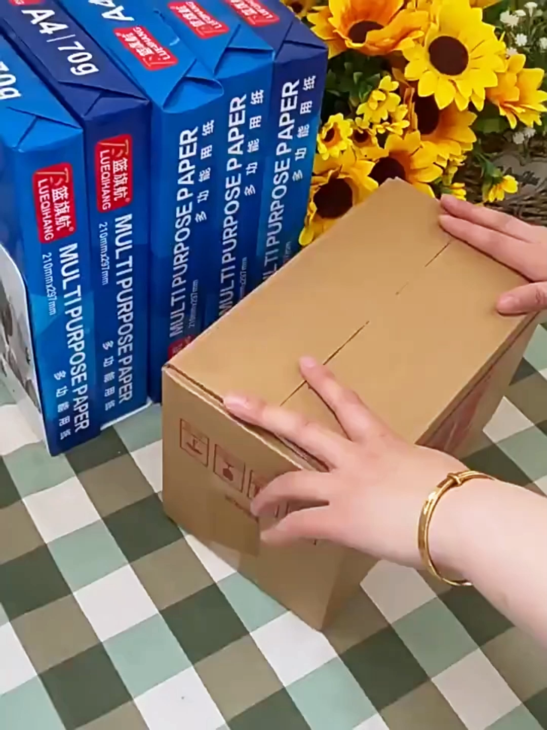 Milk gummy candies wholesale 1kg fruit chewy candy christmas Delicious Snack bonbon Friendly Snacks