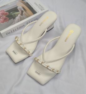 Sandal Wanita Jepit Hiasan Rantai Terbaru Sandal Heels Kekinian Alas FULL BUSA Hak 5 Cm JN08