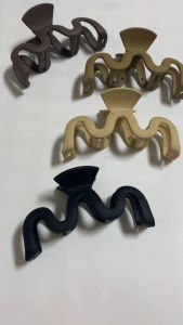 13cm New Solid Color Wave Hair Claw Matte Hairpin Korean Acrylic Grip Clip Women Ponytail Headwear