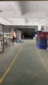 จัดส่งจากจีน [2025] ตุ๊กตาขาแขวนเรซินสำหรับครอบครัวสี่คนของตกแต่งงานฝีมือเรซินของตกแต่งโต๊ะทางเข้าบ้านของตกแต่งน่ารัก 3.5