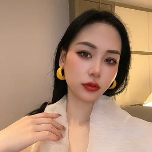 GL Fashional C-shaped resin exaggerated spicy girl personality simple Earrings ES69153
