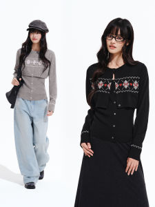 PSO Brand | Retro Grid Short Fitted Knit Two-Piece Cardigan Set