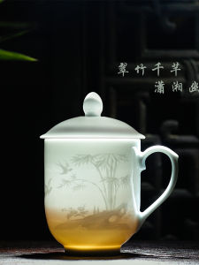 High-End Jingdezhen Ceramic Tea Cup Set Office Tea Cup with Lid Bamboo And Chrysanthemum Pattern Vintage Style Tea Drinkingware