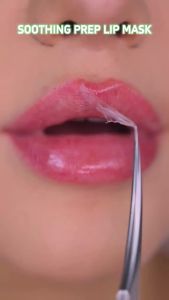ibcccndc | Gentle Peel Off Lip Mask Exfoliator Deep Nourishing Lip Care Soothes Dry Chapped Lips Make Daily Lip Treatment for All Skin Type