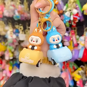 Gantungan kunci mobil labubu kreatif / kartun labubu / tas lucu 3D / liontin hadiah mewah / souvenir pesta