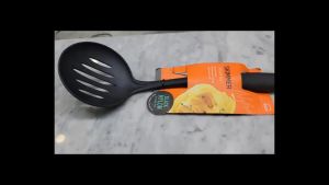 Muỗng vá vớt bọt thức ăn lẩu mì spaghetti chất liệu nhựa chiệu nhiệt Chính Hãng LocknLock LLT003