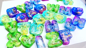 แม่พิมพ์ซิลิโคน Resin Shaker เรซิ่นเขย่า พวงกุญแจ แม่พิมพ์ ตัวอักษร ภาษาอังกฤษ A-Z น่ารัก (DY074)