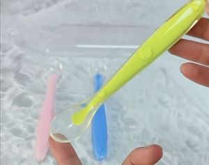 Sendok Makan Bayi Anak Silikon Peralatan Makan Bayi BPA FREE