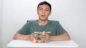 Mainan Edukasi ULAT KAYU WARNA montessori anak / COLOURFUL WOODEN WORM