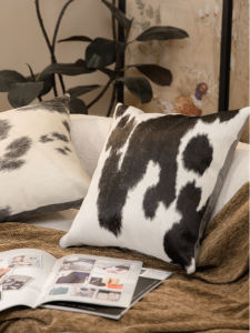 Top Layer Cowhide Pillow Luxury Sofa Living Room Square Fur Pillow Integrated Leatherette Couch Cushion High Elastic Cotton
