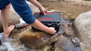 Hộp Bảo Vệ An Toàn Bằng Nhựa Chống Sốc Chống Nước Di Động Có Mút Xốp Dùng Để Đựng Thiết Bị Máy Ảnh Và Dụng Cụ