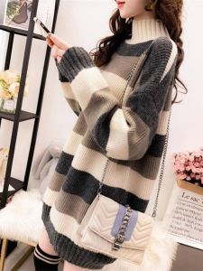 เสื้อสเวตเตอร์คอปกสูงทรงหลวมยาวปานกลางสำหรับผู้หญิงในฤดูใบไม้ผลิและฤดูใบไม้ร่วง เสื้อคลุมกันหนาวแบบสวมหัวแฟชั่นอเนกประสงค์