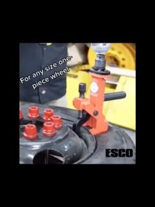 Tire remover portable tire remover mobile tire press simple tire remover tire stripper