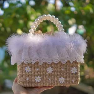 กระเป๋าผักตบชวา ทรงสี่เหลี่ยม ขนาด8นิ้ว (เลือกของตกแต่งได้)