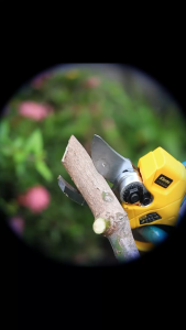 KANTO กรรไกรตัดกิ่งไม้แบตเตอรี่ไร้สาย 20V. มีด้าม/ไม่มีด้าม รุ่น KT-POWER-SC49 / KT-POWER-SC50 (CORDLESS PRUNING SHEARS) สินค้าแท้ 100%