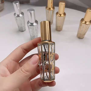 Vỏ rỗng  Chai chiết nước hoa 15ml kiểu Dubai dáng trụ sang trọng.