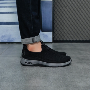Techdoo Sepatu Slip On Sneakers Pria Casual Sepatu Selop Cowok Olahraga Fashion Trendy MR903