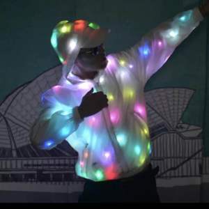 เสื้อแจ็คเก็ต มีไฟ Illumination มีฮูด พร้อมส่งในไทย