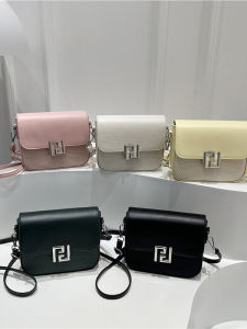 Túi Đeo Chéo Mềm Mại Kiểu Dáng Đơn Giản Thời Trang Cho Nữ Túi Đeo Vai Nhỏ Bằng Da Bóng Dầu Mới 2025 Túi Đeo Chéo Đa Năng