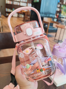 ถ้วยน้ำพลาสติกความจุขนาดใหญ่ ถ้วยน้ำทรงสี่เหลี่ยมสำหรับผู้หญิง ถ้วยน้ำสำหรับเดินทางแบบมีฝาปิด ถ้วยน้ำทรงกลมสำหรับผู้ชาย ถ้วยน้ำสำหรับเล่นกีฬา