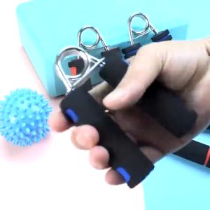 BodyMotion 1 Pair of Hand Grip Trainers With Soft Foam