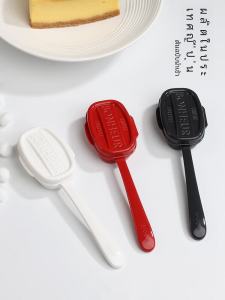 Portable Home Use Covered Imitation Enamel PP Plastic Dining Spoon Japanese Style Solid Color Office Work Utensils for Adults