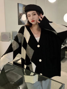 เสื้อคาร์ดิแกนถักทรงหลวมสไตล์หวานคอวีแขนยาวปกติสำหรับผู้หญิงในฤดูใบไม้ผลิและฤดูใบไม้ร่วงปี 2024