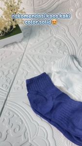 Kaos Kaki Wanita Pendek Solid Color: Pilihan Terbaik untuk Sekolah & Kantor