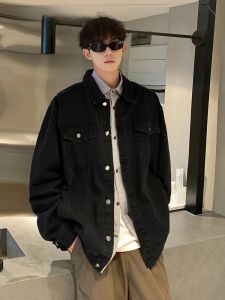 HetingHOME | แจ็คเก็ตยีนส์หลวมๆ สำหรับคู่รัก Hetinghome ฤดูใบไม้ร่วง แจ็คเก็ตยีนส์ทรงอเมริกันบางๆ สำหรับผู้ชายและผู้หญิง