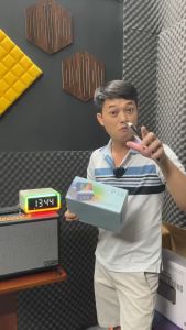 [ Bán Siêu Chạy ] Loa Đồng Hồ Kiêm Sạc Điện Thoại Không Dây P14 - Màn Hình LCD Cao Cấp Hệ Thống Đèn RGB Bắt Mắt Âm Thanh Xả Stress Nhẹ Nhàng Nhỏ Gọn Tiện Dụng