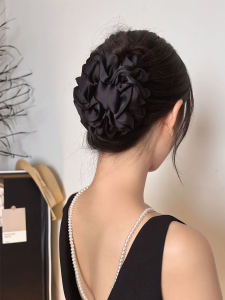 กิ๊บติดผมผ้าซาตินสไตล์ฝรั่งเศสสำหรับผู้หญิง กิ๊บติดผมทรงหมากฝรั่งเศสทรงมีช่องว่างที่ด้านหลังศีรษะ ทำจากโลหะผสม