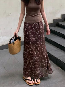 กระโปรงทรงเอผ้าชีฟองลายดอกไม้สีคาเฟ่สำหรับผู้หญิงในช่วงฤดูร้อน กระโปรงทรงหางปลาบาง กระโปรงทรงเอยาว เอวสูง ไซส์ใหญ่ สไตล์เกาหลี