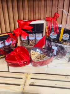 Fruit & Nut Co. Heart Healthy Gift Set- Nutrient-dense food that lower blood pressure reduce cholesterol and minimize inflammation