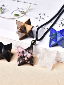 สร้อยคอจี้หินเซรามิกธรรมชาติ สร้อยคอชาย สร้อยคอหญิง จี้หินคริสตัลสีขาวธรรมชาติ หินแอนิเมชั่น เจาะรูปแม่น้ำสามสาย ของขวัญ