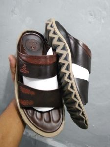 SANDAL KULIT TERBARU NYAMAN DAN AWET