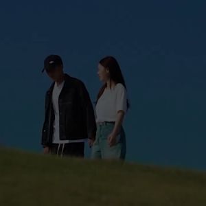 Fashionable thick soled British style boots for men and womens soft leather retro hiking boots