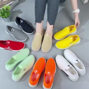 BONUS KAOS KAKI & SNEAKERS SLIP ON WANITA: SEPAHU VIRAL NEW COLOR 2023