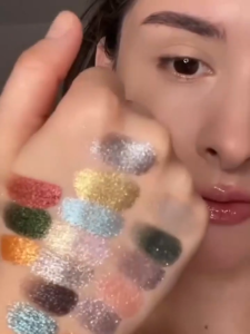 16 Color Shimmer Glitter Eyeshadow Palette Sparkling Pearlescent Shattered Diamond Shades Stage Eyeshadow