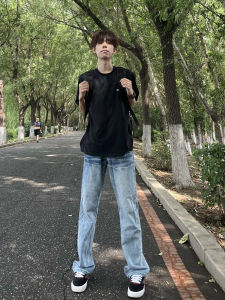 Light Blue Washed Knife Edge Jeans Men Summer Thin Straight Leg Narrow Version Slimming American Style Jeans Casual Denim