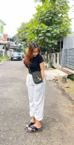 82 Shop Tas Selempang Pria Wanita Esyana Slingbag Casual Local Brand Korduroi Free 2 Pin Random