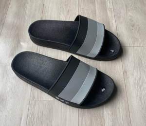 BH 6 tháng-Dép quai ngang nam nữ STK dép lê phản Quang lấp lánh giá rẻ thời trang bền đẹp chống hôi chânchống trơn chượt.