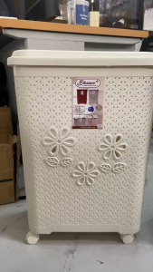 Blossom Rolling Laundry Basket with Lid Large Capacity Clothes Storage Basket with Air Ventilation