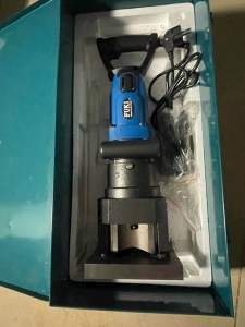 Máy chặt sắt V thuỷ lực FUKI