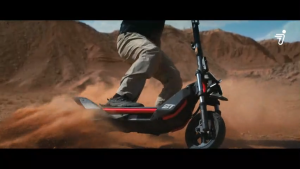 Segway ZT3 Pro Electric Scooter Up to 32 km/h 43.5-Miles Range Dual Suspension Flash Charge 1600W Peak Motor Off-Road Scooter for Adults(CN version)