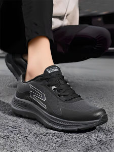 Skechers | Light Breathable Cushioned Mens Running Shoes