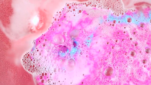 Kids Bath Bomb 100g with Finger Toy | Fun Essential Oil Bubble Bath for Children