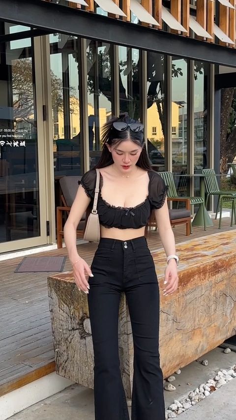 🌈SpinnyHouse🌈เสื้อครอปแขนตุ๊กตา ผ้ามุ้ง2ชั้น แต่งโบว์ช่วงอก 🎀 ผ้ายืดใส่สบาย นางแบบใส่งานจริงค่า รุ่น โบว์รัก B-007-3-B