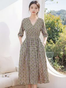 New 2025 Summer  Casual Cotton Silk Dress Floral Young Fashionable Long Dress with Pockets for Middle-Aged And Elderly