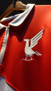 LAZADA !! เสื้อฟุตบอลหงส์แดง เจอร์ซี่ย เวอร์ชั่น แฟนเชียร์ แขนยาวจั้ม ต้อนรับฤดูหนาว ส่งสินค้าจากไทย S-4XLผ้าตัดต่อ