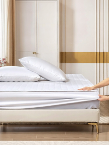 FUANNA (富安娜) | Cotton Padded Waterproof Anti-slip Bedskirt